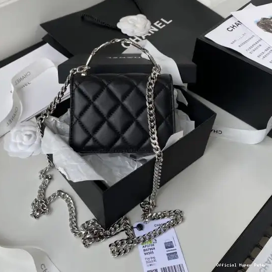 Hyper Peter CHANEL WITH CHAIN CHANELUTCH 0703